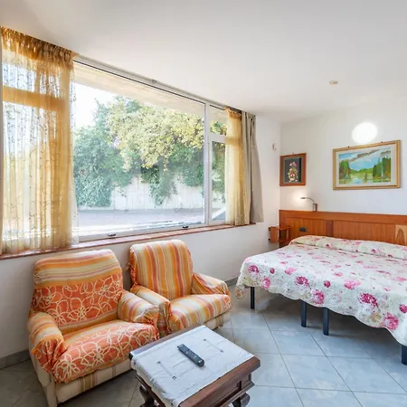 La Rosa-3 By Interhome