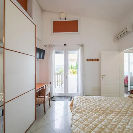 Villa La Rosa-3 By Interhome *
