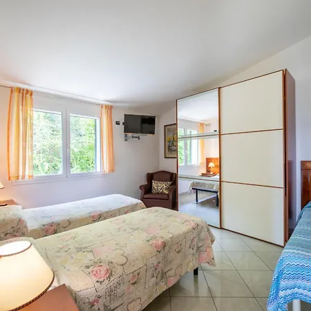Villa La Rosa-3 By Interhome
